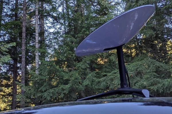 دیش استارلینک چیست؟+ بررسی انواع دیش استارلینک و اینترنت ماهواره ای 4 Starlink